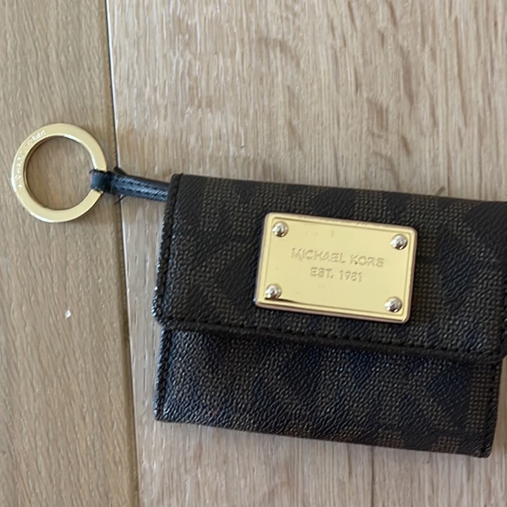 Michael Kors mini coin/credit card key chain
